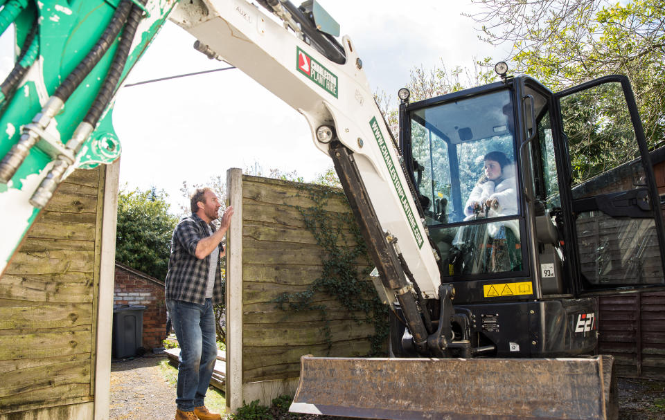 FROM ITV

STRICT EMBARGO - No Use Before  Tuesday 17th May 2022

Coronation Street - Ep 1064647

Monday 23rd May 2022

Phill [JAMIE KENNA] hears the noise of the mini-digger on the driveway and dashes round the house to see whatÕs going on. PhillÕs horrified to see Hope Stape [ISOBELLA FLANAGAN] and as she pulls a lever, the diggerÕs arm swings round and smashes the windscreen on his car. What has Hope discovered?

Picture contact - David.crook@itv.com

Photographer - Danielle Baguley

This photograph is (C) ITV Plc and can only be reproduced for editorial purposes directly in connection with the programme or event mentioned above, or ITV plc. Once made available by ITV plc Picture Desk, this photograph can be reproduced once only up until the transmission [TX] date and no reproduction fee will be charged. Any subsequent usage may incur a fee. This photograph must not be manipulated [excluding basic cropping] in a manner which alters the visual appearance of the person photographed deemed detrimental or inappropriate by ITV plc Picture Desk. This photograph must not be syndicated to any other company, publication or website, or permanently archived, without the express written permission of ITV Picture Desk. Full Terms and conditions are available on  www.itv.com/presscentre/itvpictures/terms
