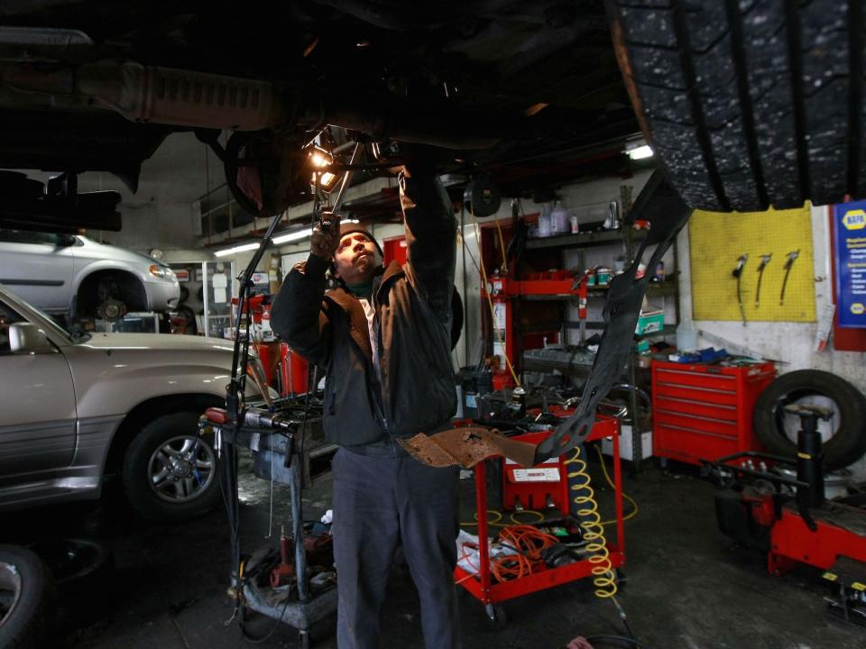 car mechanic auto