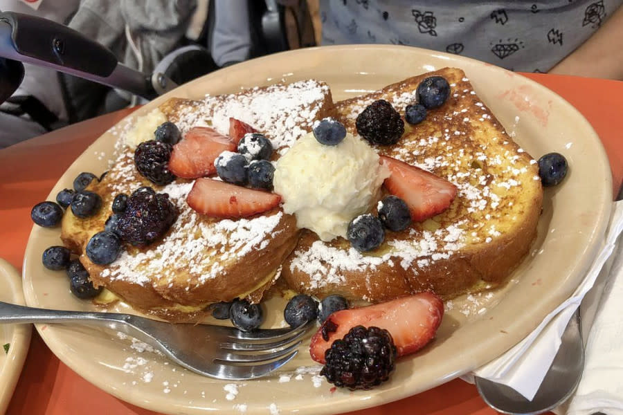 <b>Photo: Michelle M./<a href="https://yelp.com/biz_photos/snooze-an-a-m-eatery-san-antonio-7?utm_campaign=c93706a9-cab9-4316-9b1c-4309cffcabf4%2C45862d77-69fd-4056-a8a8-93a8080af870&utm_medium=81024472-a80c-4266-a0e5-a3bf8775daa7" rel="nofollow noopener" target="_blank" data-ylk="slk:Yelp;elm:context_link;itc:0;sec:content-canvas" class="link ">Yelp</a></b>