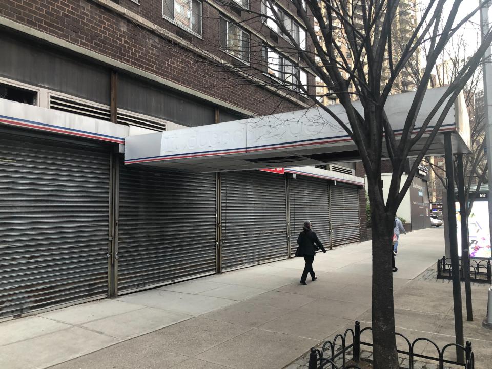 The shuttered Duane Reade between West 71st and 72nd Streets. Gus Saltonstall.