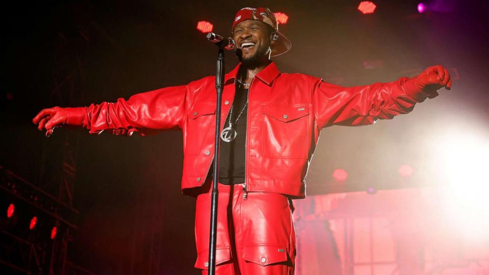 PHOTO: Usher performs during the 2023 The Roots Picnic at The Mann on June 04, 2023 in Philadelphia. (Taylor Hill/Getty Images)