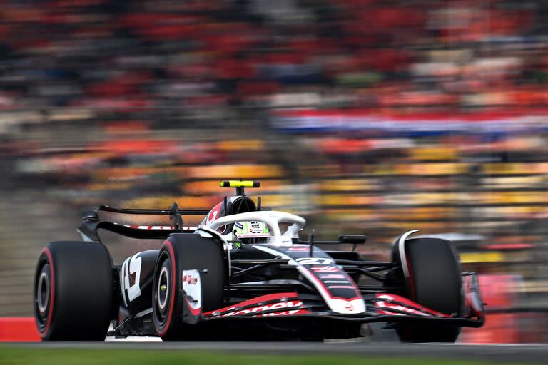 Nico Hulkenberg, piloto de Haas; la escudería estadounidense sumaría 17 puntos en lugar de cinco con el nuevo esquema y se posicionaría sexta en el mundial de Constructores