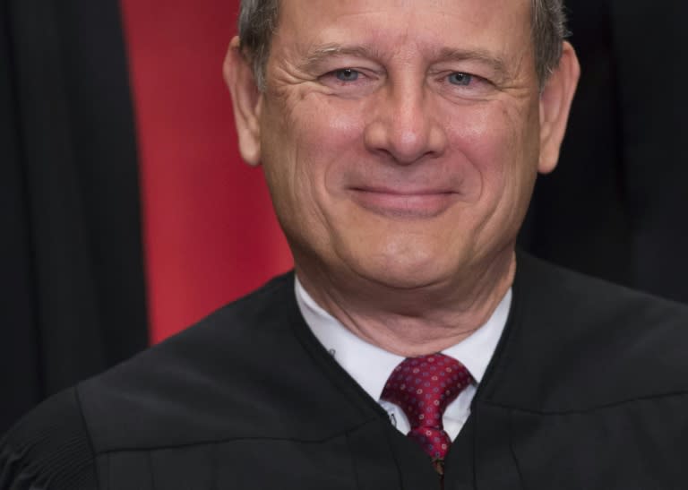 US Supreme Court Chief Justice John Roberts issued an extranordinary rebuke of President Donald Trump