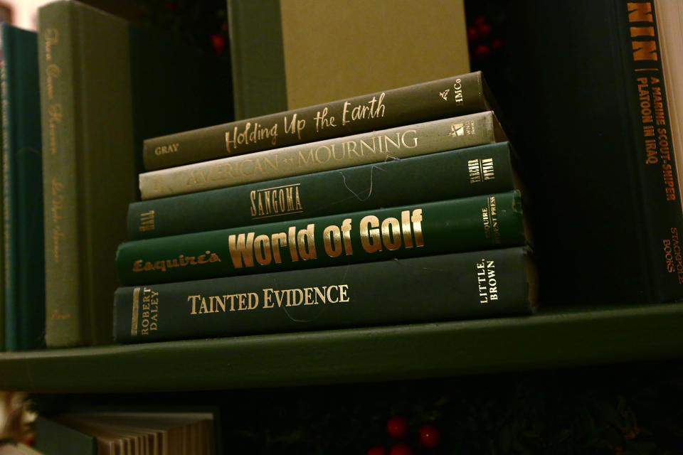 <p>Detail shot of the book volumes that form a Christmas tree in the library at the White House during a press preview of the 2017 holiday decorations Nov. 27, 2017 in Washington, D.C. (Photo: Alex Wong/Getty Images) </p>