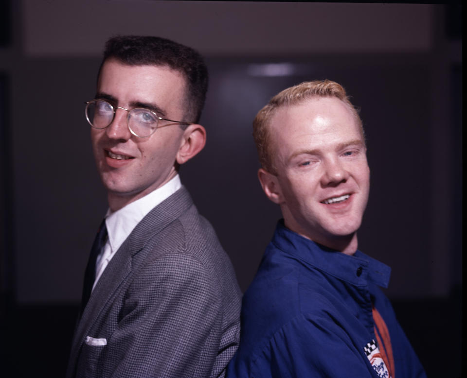 Pianist Richard Coles (left) and singer Jimmy Somerville of British pop duo The Communards, London circa 1985. (Photo by Michael Putland/Getty Images)