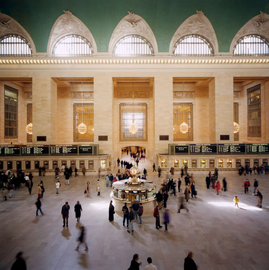 Main concourse facing south, 2011. (Courtesy of MTA/Metro-North Railroad)