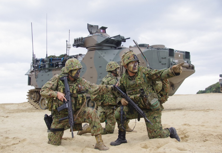 日本自衛隊在鹿兒島縣靠近東海位置的德之島進行演練。   圖：翻攝「X」@jgsdf_gcc_ard