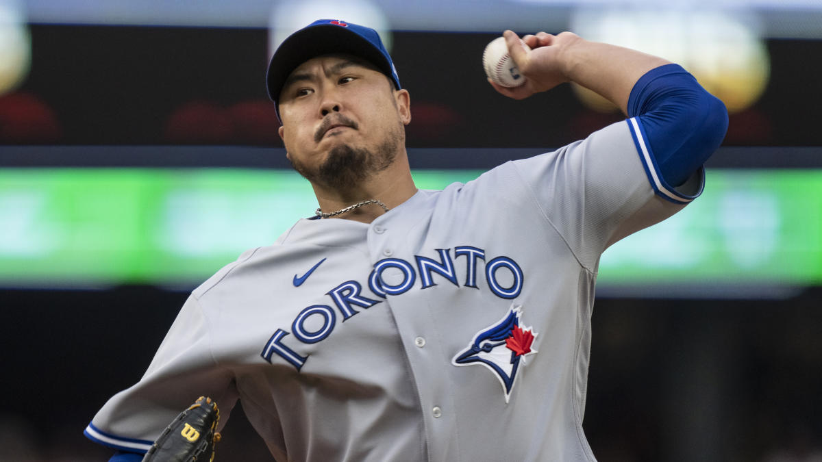 Blue Jays LHP Ryu leaves after 4 innings with sore forearm