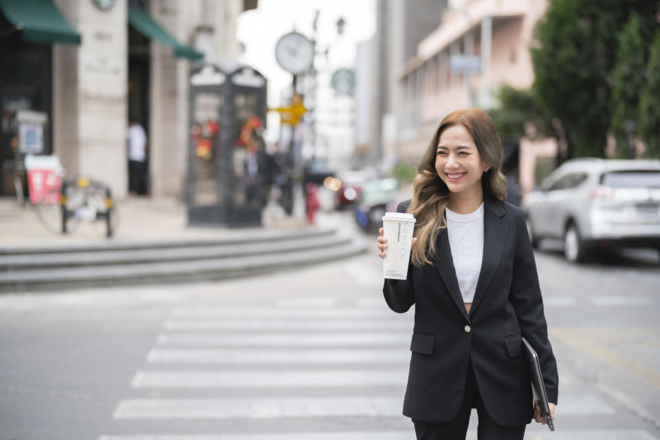 跑前吃帶有咖啡因及蛋白成份營養品，能加速脂肪代謝。（Getty Images）