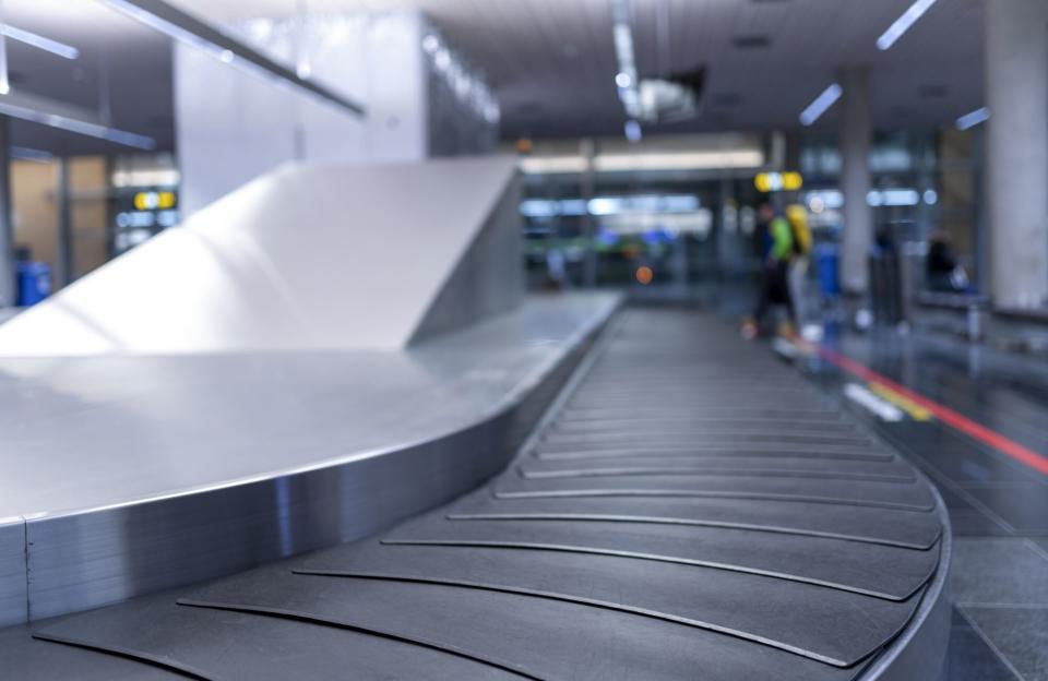 Conveyor belt airport