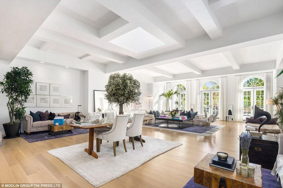 JLO puts $34m NYC penthouse on the market