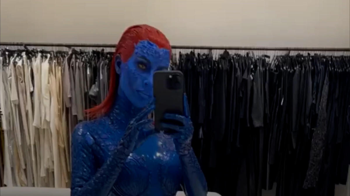 Kim Kardashian Se Transforme En Mystique Des X Men Pour Halloween 1346