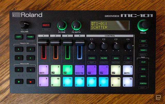 Roland MC-101 review: Beats, bass and batteries