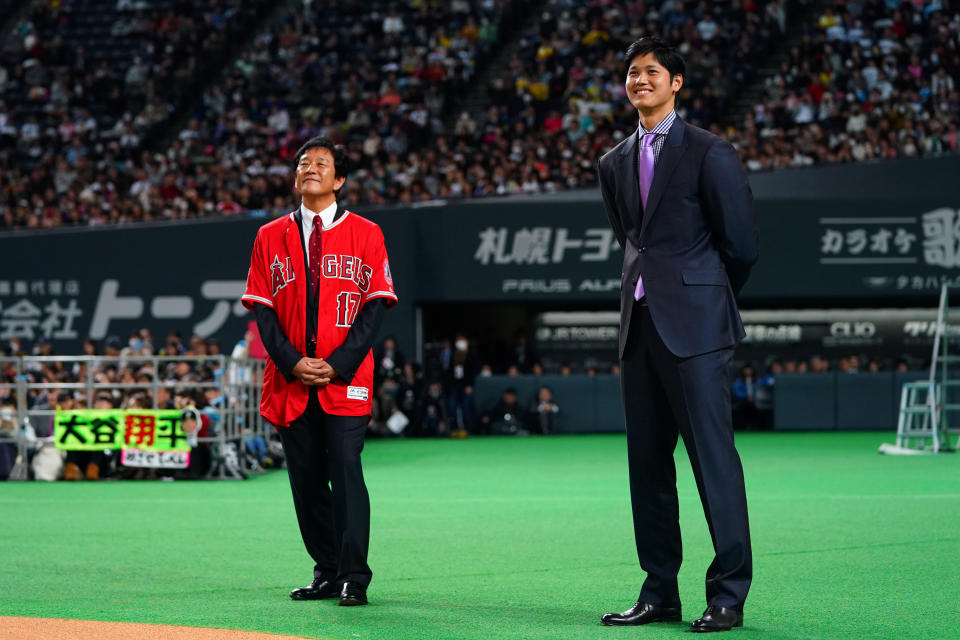 侍日本總教練栗山英樹（圖左）過往執掌日本職棒北海道日本火腿鬥士隊兵符時就帶領過大谷翔平。（Photo by Masterpress/Getty Images）