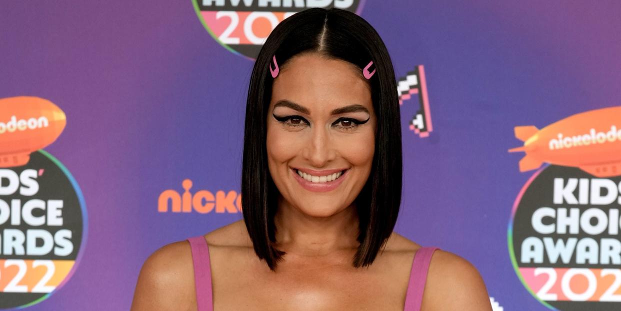 nikki bella nickelodeons kids choice awards 2022