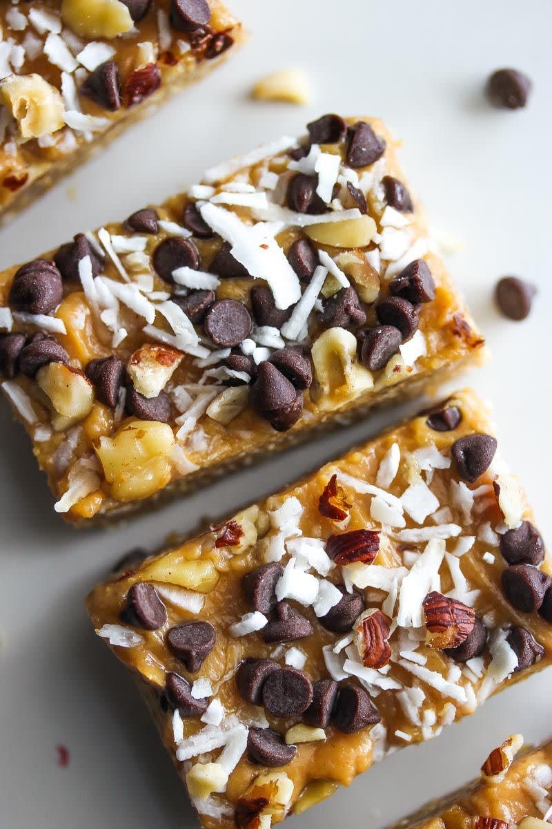 Vegan No-Bake Peanut Butter Magic Bars