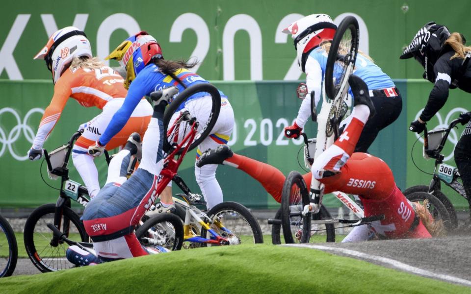 Zoe Claessen (R) of Switzerland and Alise Willoughby (L) of USA crash  - Shutterstock