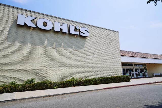 Shareholder Activists Accuse Kohl's of Overcompensating Executives