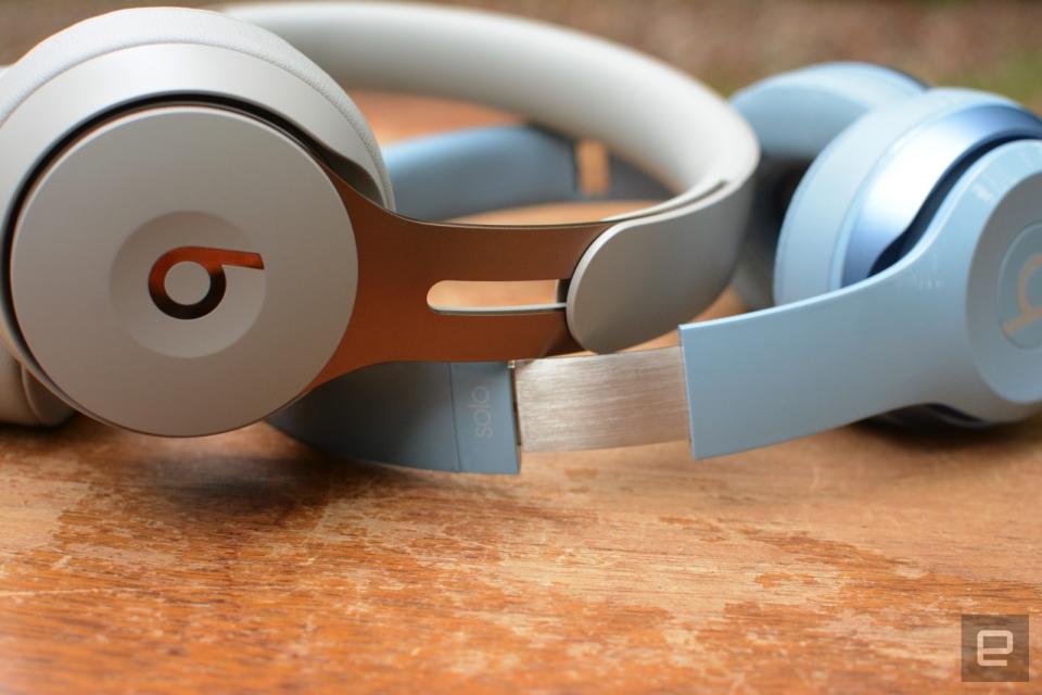 Beats trades comfort for solid noise cancellation on its best headphones yet, but the handy features might convince you to give them a try anyway. 