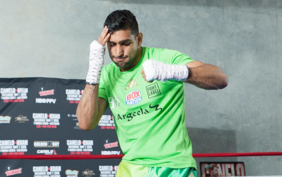 Amir Khan: Eddie Hearn is 'killing' chance of Kell Brook fight