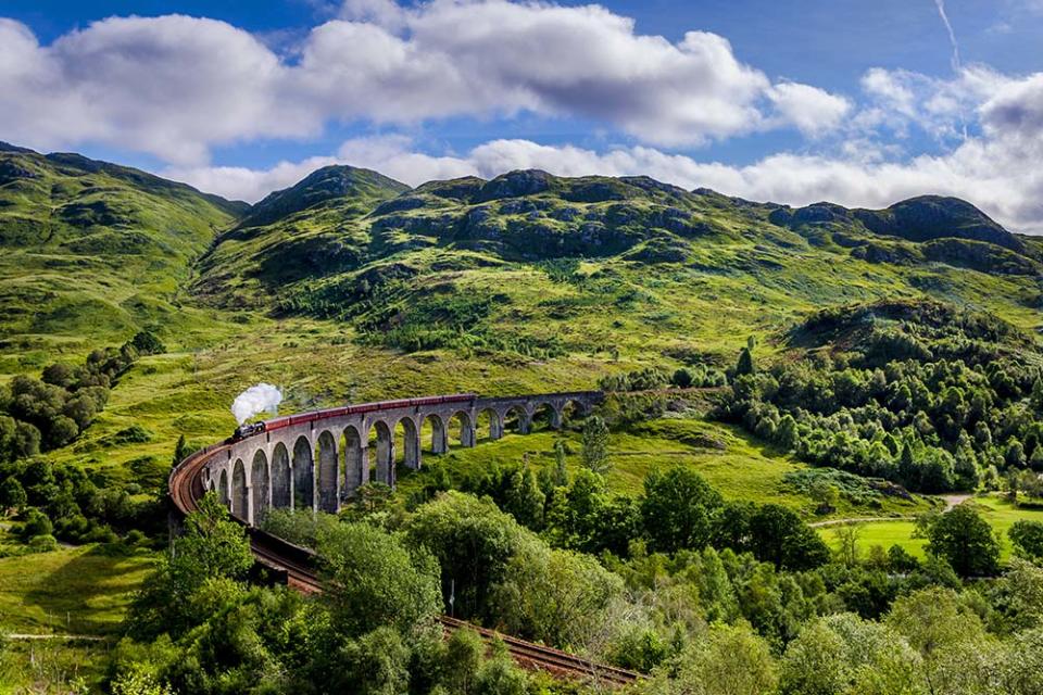 格倫芬南高架橋（Image Source : Getty CreativeiStockphoto）