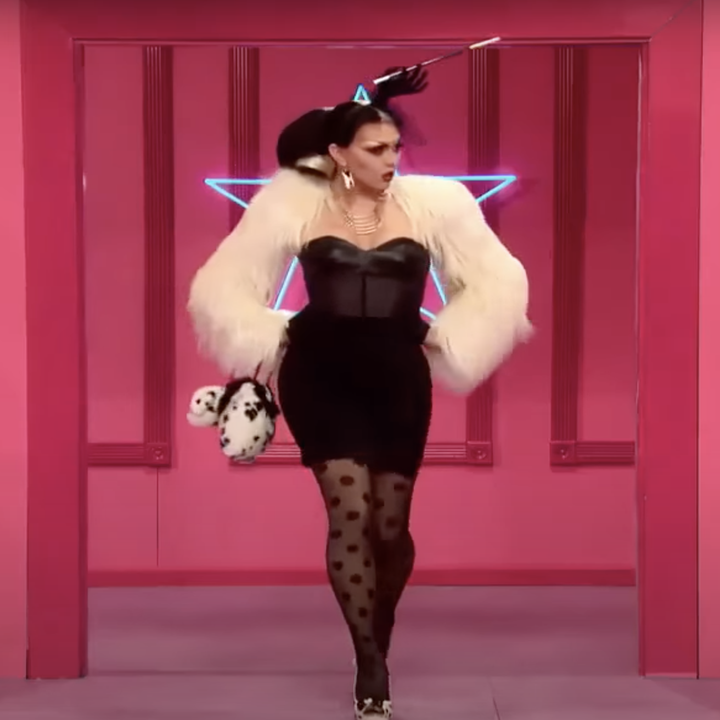 Manila Luzon enters the Werk Room