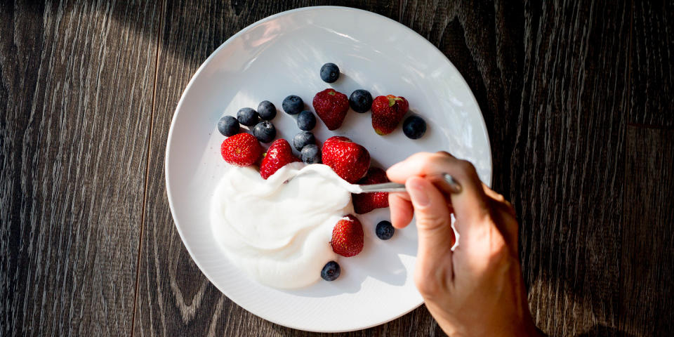 The probiotic strains in yogurt should be listed on the nutrition label. (Gabriela Tulian / Getty Images)