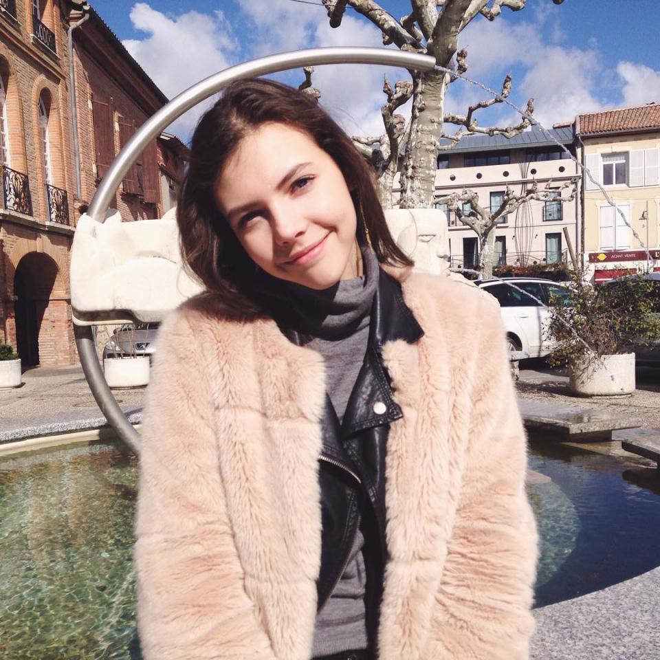 <p>Léa Julian est très attachée à sa ville natale Toulouse. Elle y rentre régulièrement pour voir ses proches. Crédit photo : Instagram / Léa Julian </p>