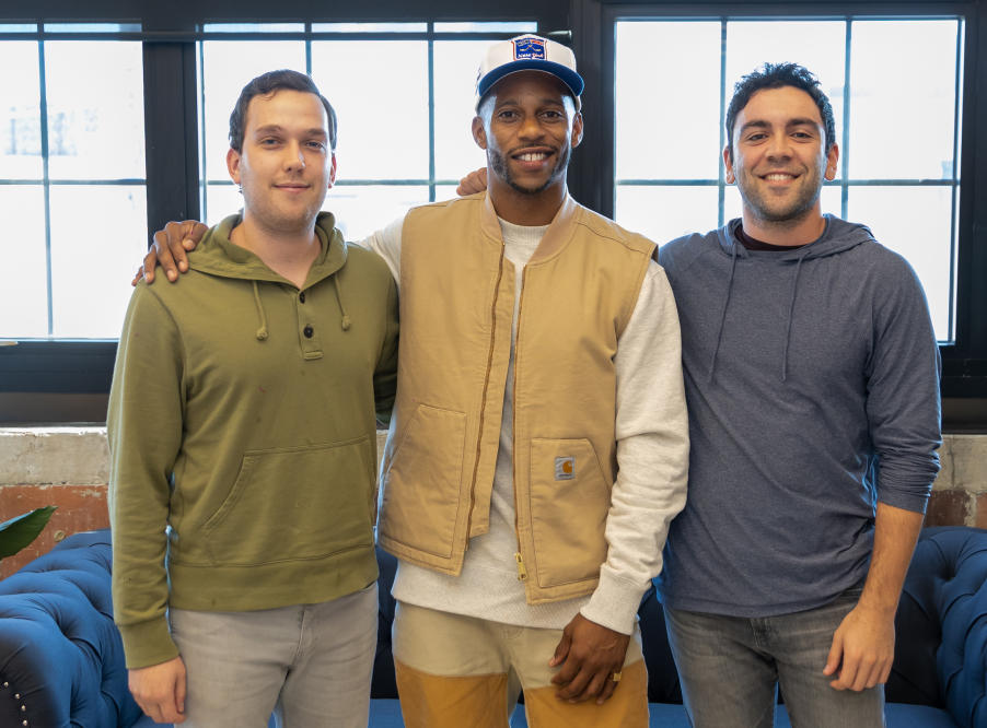 Former NY Giant Victor Cruz looks to score with restaurant venture