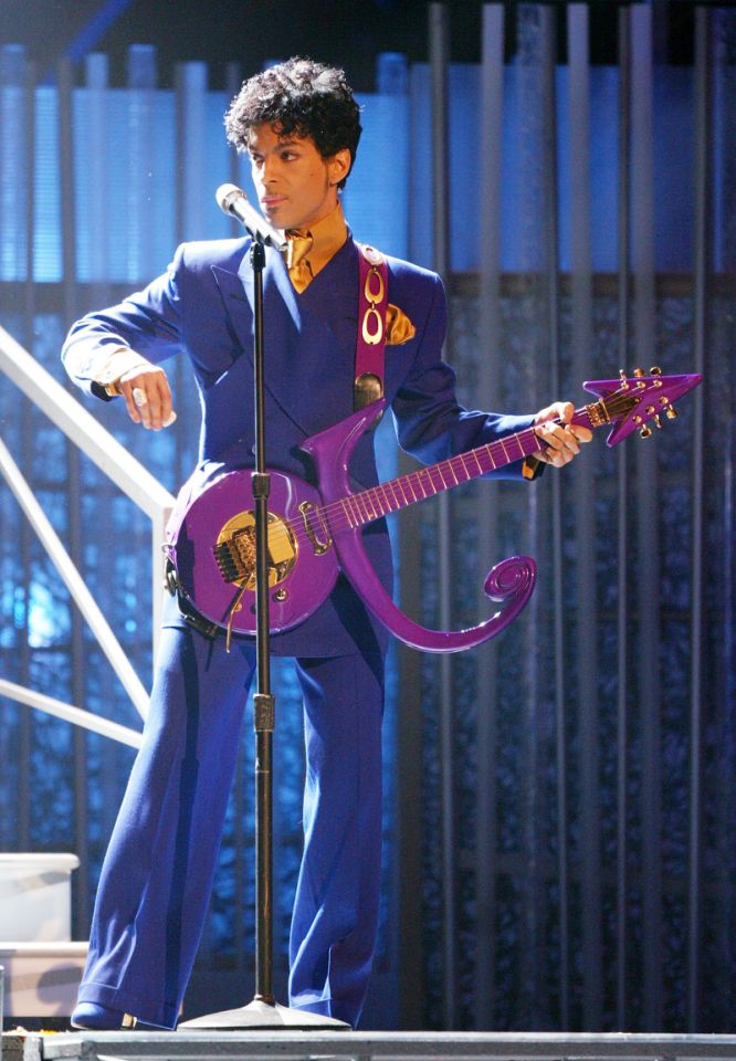 Prince trat 2004 bei der 46. Verleihung der Grammy Awards auf