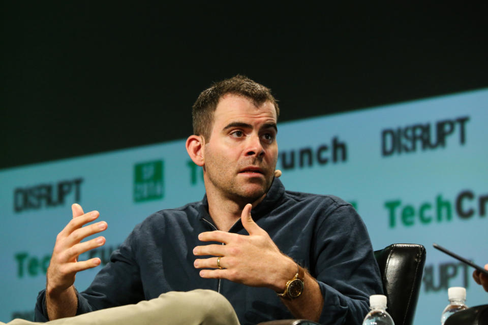 Adam Mosseri, jefe de Instagram, prometió eliminar todo el contenido de autolesiones y suicidios, medida aún insuficiente por las nuevas revelaciones de inseguridad para niños, adolescentes y jóvenes en esta esta red social. (Foto Techcrunch UK)