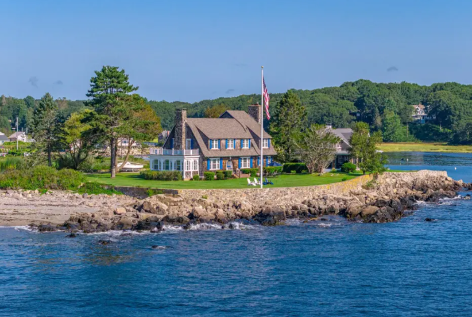 The Grey Gull Cottage, a 1929 oceanfront home with stunning views, just sold for $9 million.