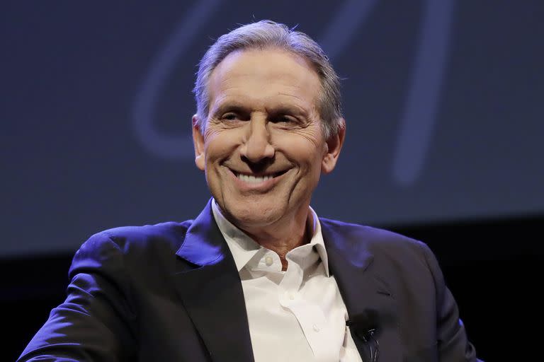 Howard Schultz:  “Aunque no planeé regresar a Starbucks, sé que la compañía debe transformarse una vez. nuevamente para conocer un futuro nuevo y emocionante donde todos nuestros accionistas prosperen mutuamente”.