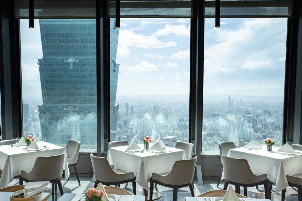 印度餐廳Saffron座落46層高樓，視野奇佳。