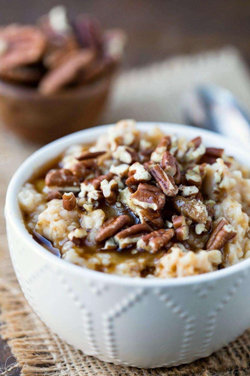 overnight pecan pie oatmeal