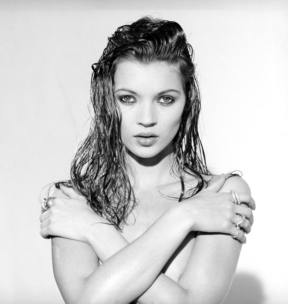 Kate Moss Felt 'Pressure' to Pose Topless as a Teen Model: 'I Did Not Like  It At All