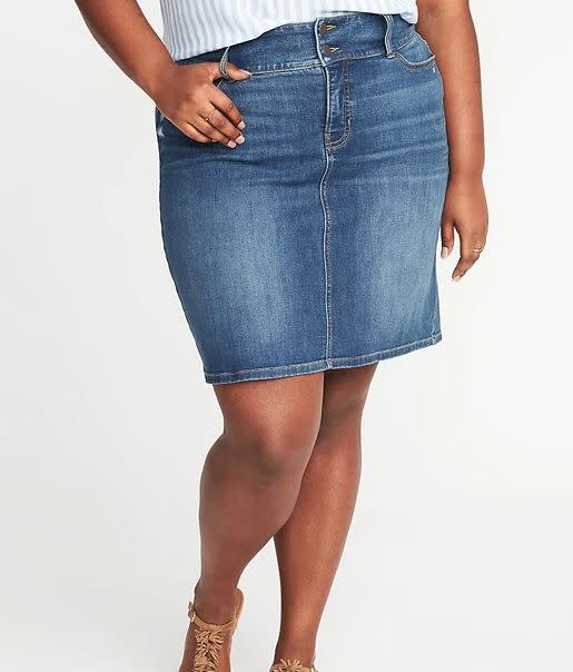<strong>Sizes</strong>: 16 to 30<br />Get it from <a href="https://oldnavy.gap.com/browse/product.do?pid=331143002" target="_blank" rel="noopener noreferrer">Old Navy</a>.&nbsp;