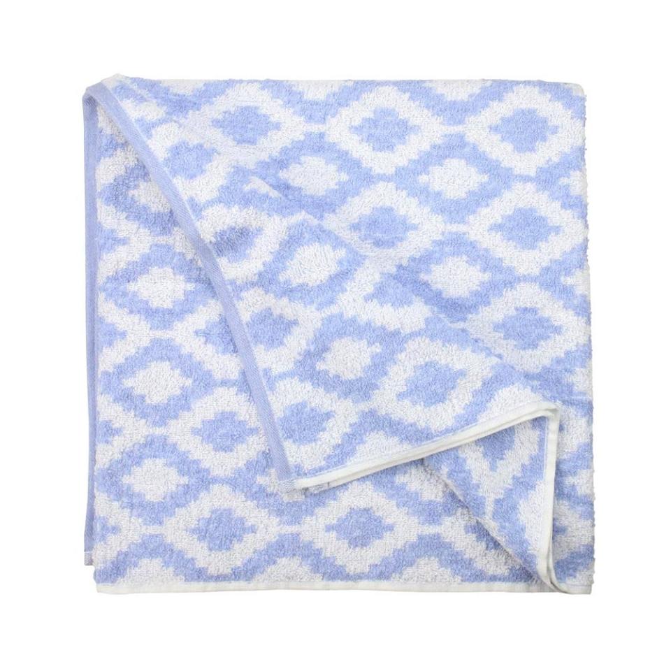 5) 4-Piece Porcelain Blue Cotton Beach Towel