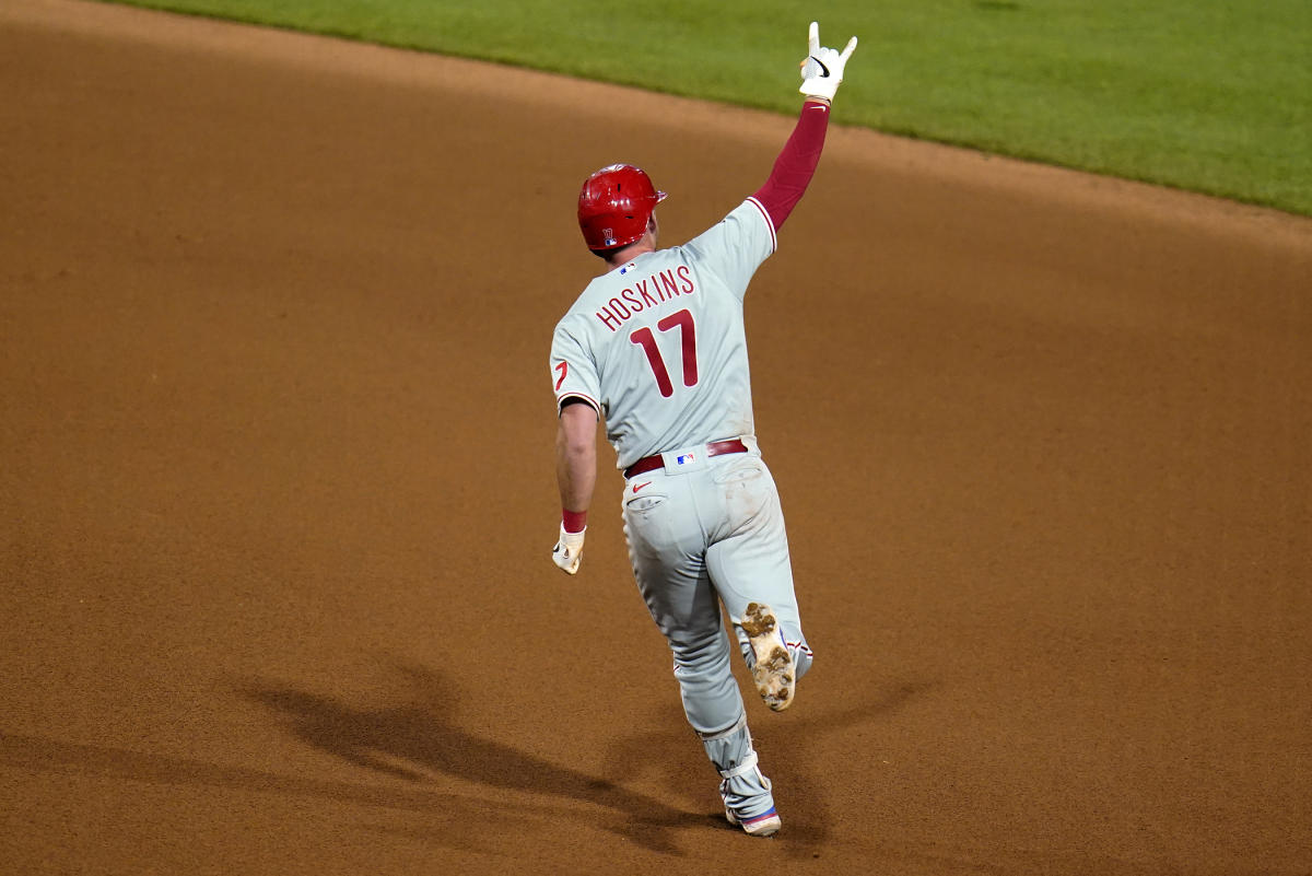 How Phillies slugger Rhys Hoskins' batting stance evolved from