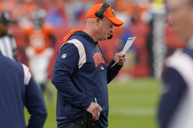 Broncos coach Nathaniel Hackett gives up play-calling duties