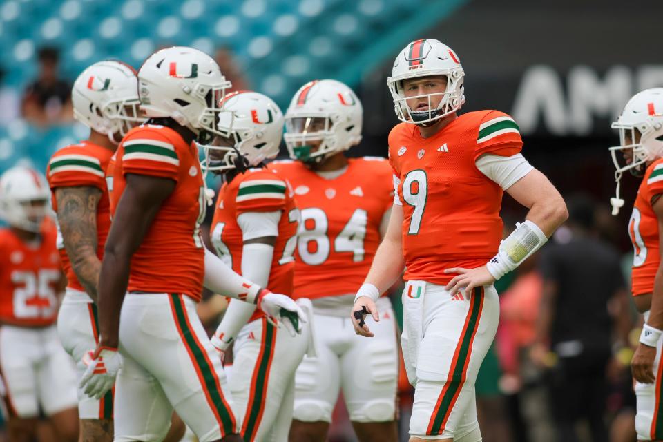 UCF bowl projections War on I4 revival? Miami, USC as possible opponents?