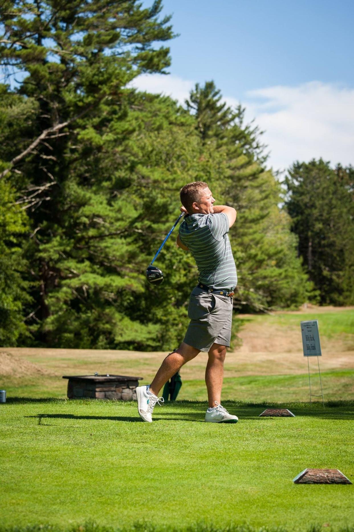 A golfer at the 2017 Mike Gustin Memorial Golf Tournament.