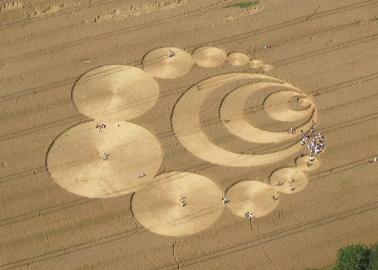 <span class="caption">A crop circle in Switzerland.</span> <span class="attribution"><a class="link " href="https://commons.wikimedia.org/wiki/File:CropCircleW.jpg" rel="nofollow noopener" target="_blank" data-ylk="slk:Jabberocky/Wikimedia Commons;elm:context_link;itc:0;sec:content-canvas">Jabberocky/Wikimedia Commons</a></span>