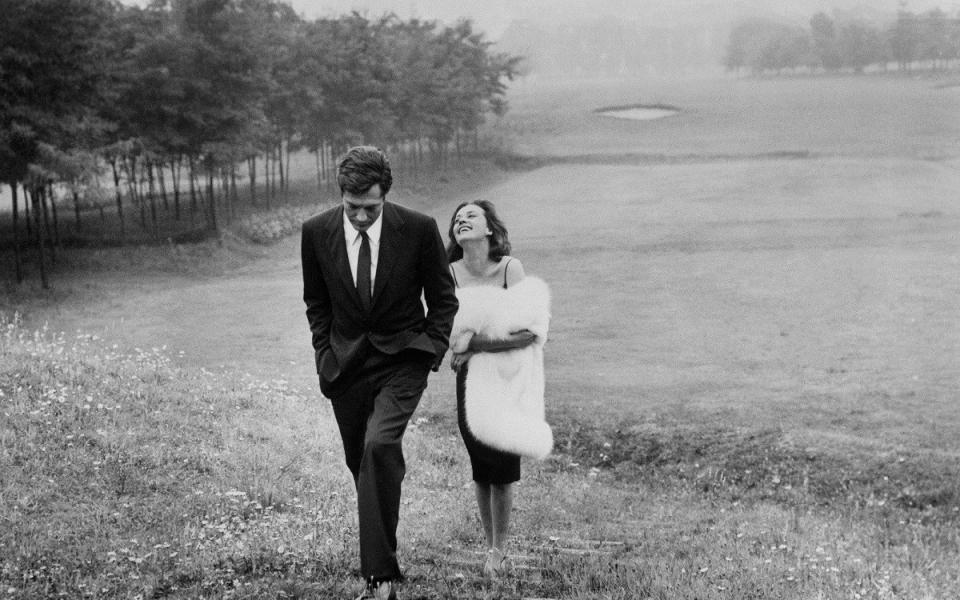 Marcello Mastroianni and Jeanne Moreau in La notte (1961)