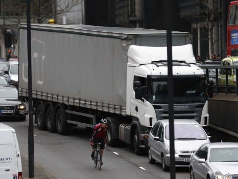london truck traffic cycling bike