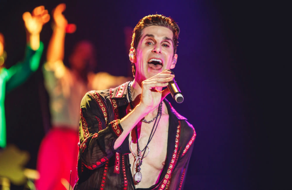 Perry Farrell treated a crowd in California to a performance of Jane's Addiction's new song credit:Bang Showbiz