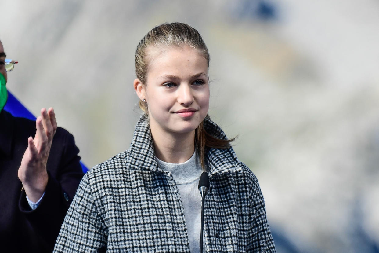 SOMIEDO, SPAIN - OCTOBER 23: Princess Leonor during their visit to Santa Maria del Puerto de Somiedo, which has been honoured as the 2021 Best Asturian Village, the day after the 'Princesa de Asturias' Awards on October 23, 2021 in Santa Maria del Puerto de Somiedo, Spain. (Photo by Carlos Alvarez/Getty Images)