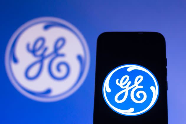 BRAZIL - 2021/10/04: In this photo illustration the General Electric (GE) logo seen displayed on a smartphone. (Photo Illustration by Rafael Henrique/SOPA Images/LightRocket via Getty Images) (Photo: SOPA Images via Getty Images)