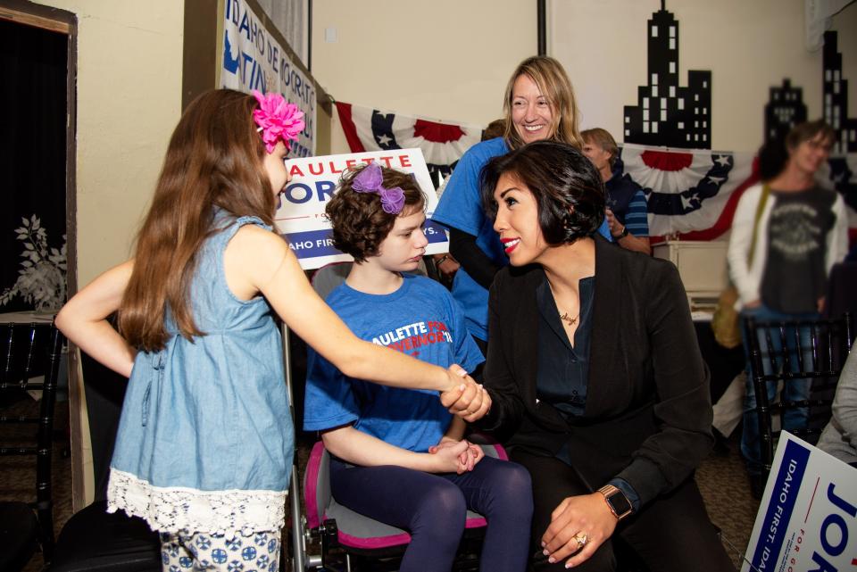 Jordan meets with some unlikely voters. (Photo: Madeline Rose Scott / Jordan for Governor Campaign)