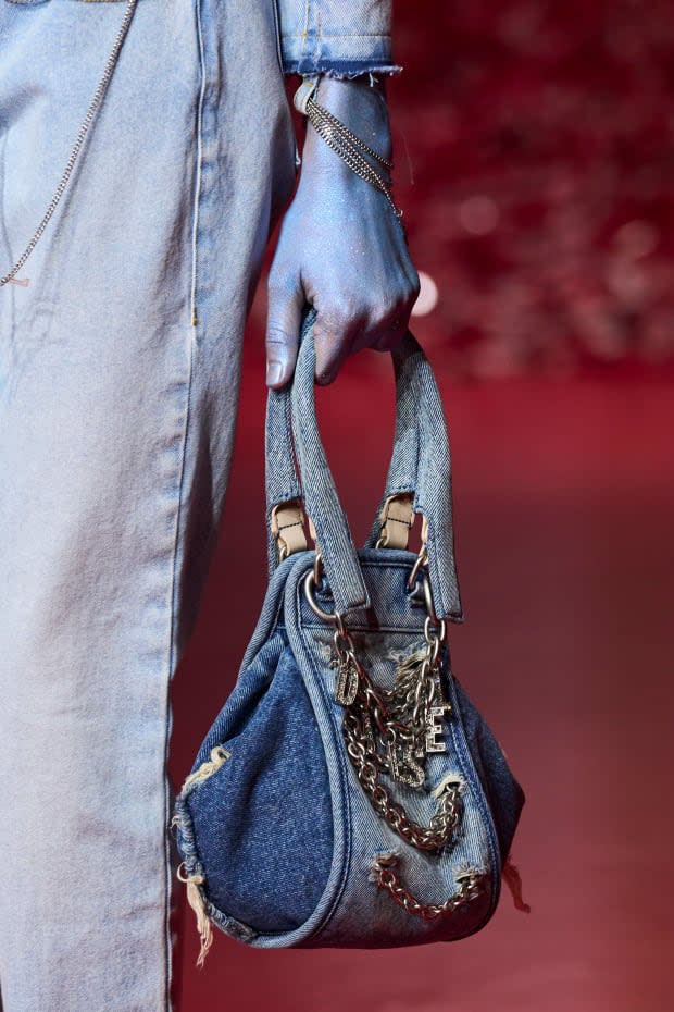 The 29 Best Spring 2023 Bags From Milan Fashion Week - Fashionista